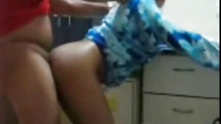 Sahilde bir salon oral porno seks