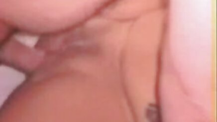 Küçücük 18yo oynama üzerinde oral anal porno büyük dong